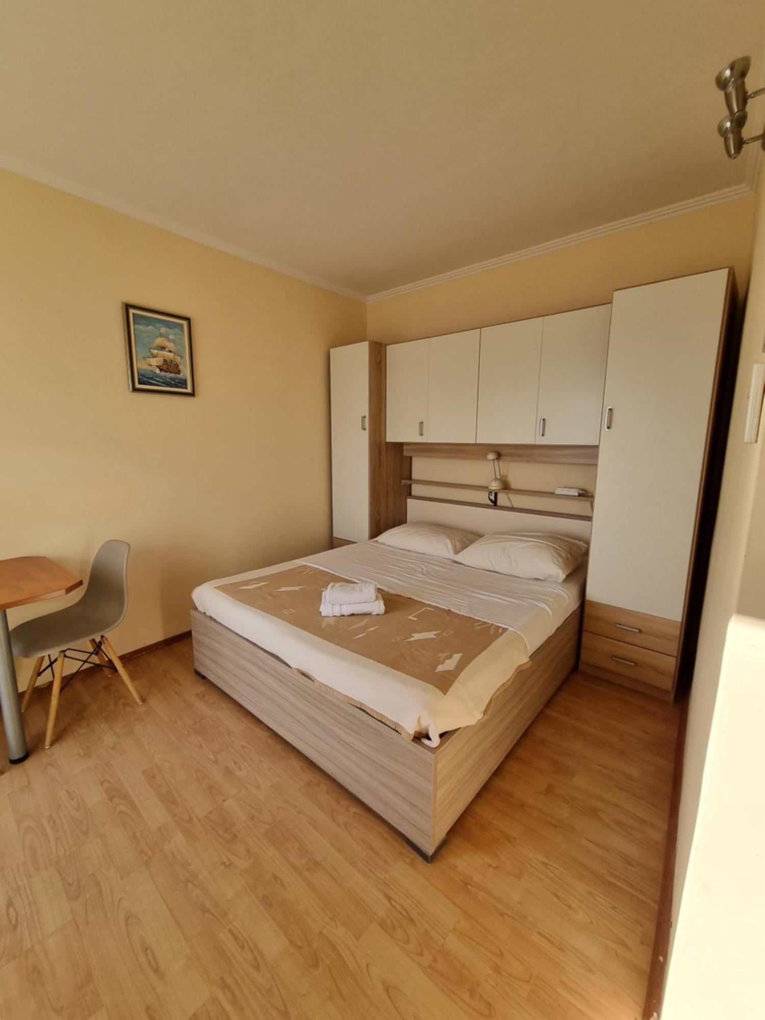 Apartmani Apollo - Drasnice Habitación foto